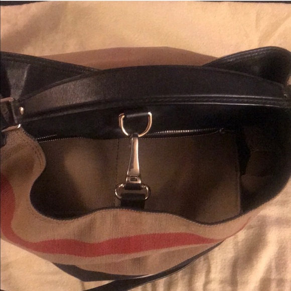 Authentic Burberry Bag- large canvas - Picture 8 of 10